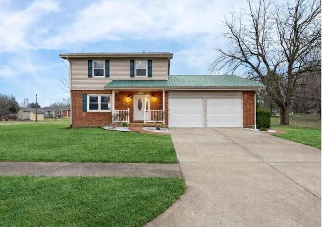 Building Photo - 611 Harvard Dr