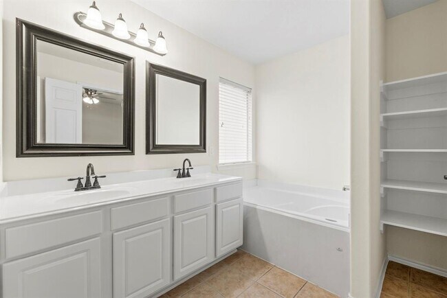 Building Photo - 20231 Mammoth Falls Dr