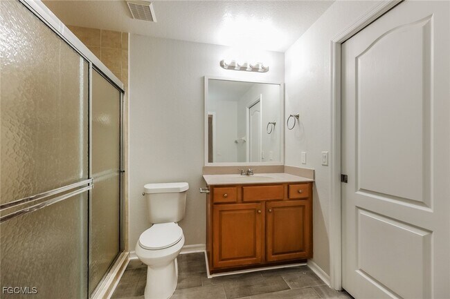 Building Photo - 1581 S Chamberlain Blvd