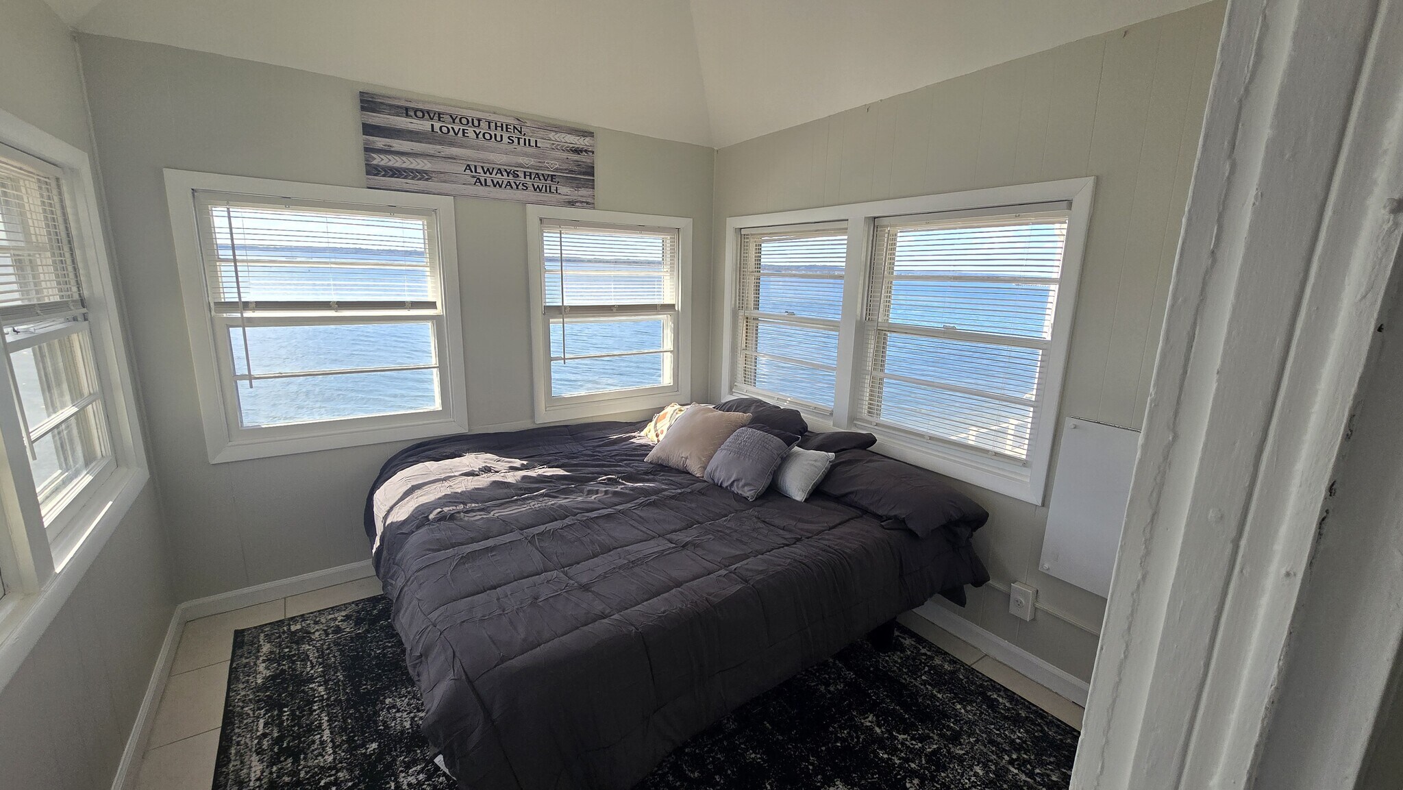 Building Photo - 92 Townsend Ave