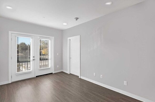 Building Photo - The Bookcliff: Chic 1-Bedroom Retreat: Sop...