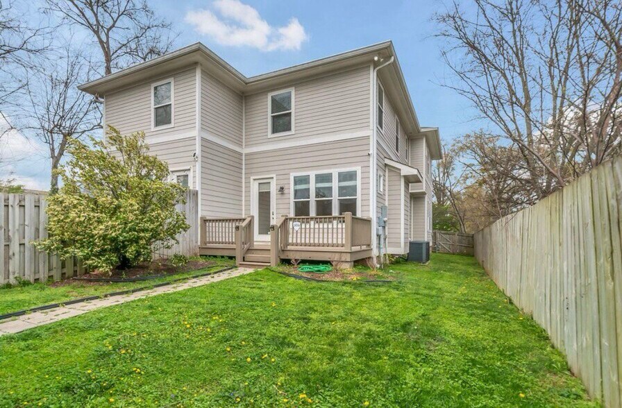Building Photo - 1603 9th Ave N