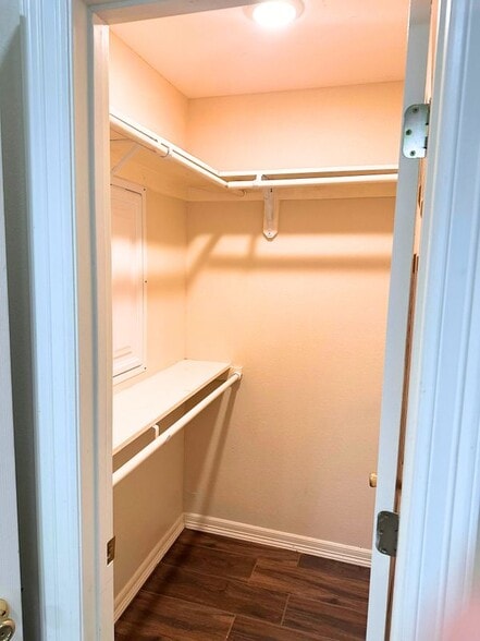 Building Photo - 2037 Diaz Ave