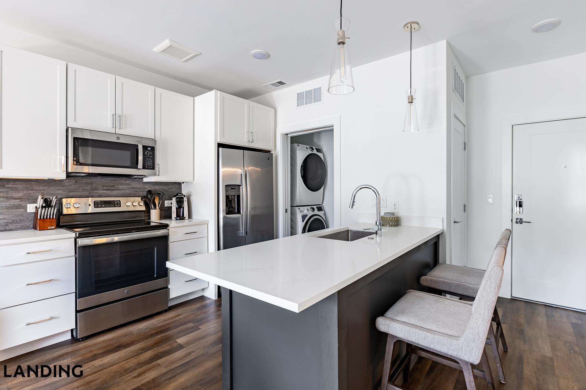 Building Photo - 5511 Caprock Smt Dr