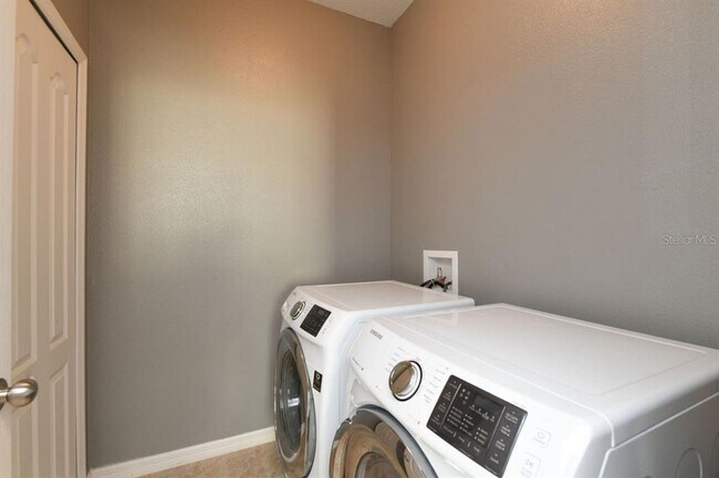 Building Photo - 16823 Destrehen Ct
