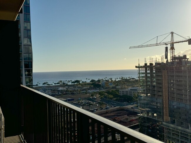 Building Photo - Aalii 2105