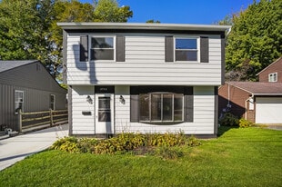 Building Photo - 5758 Beech Dr