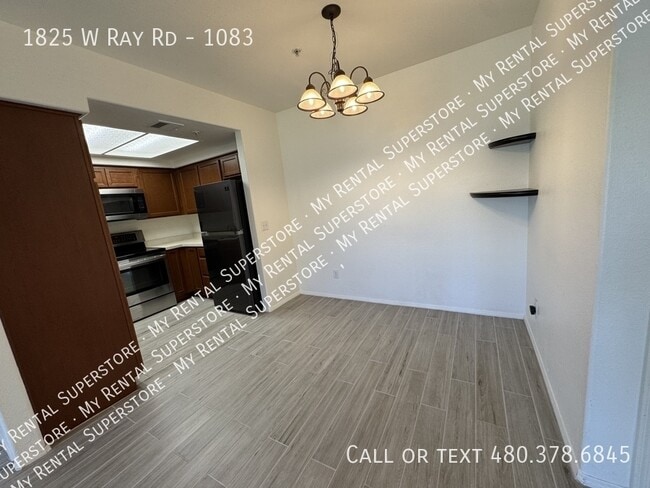 Building Photo - 1825 W Ray Rd