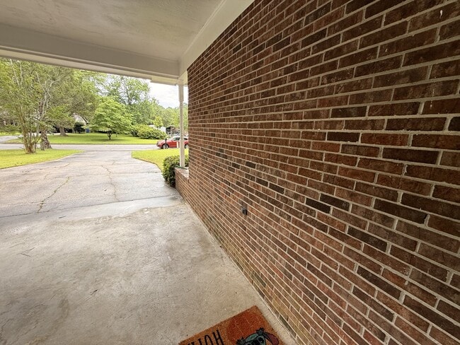 Building Photo - 507 Birchwood Ct