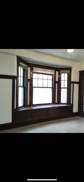 Building Photo - 3931 W Lafayette Blvd