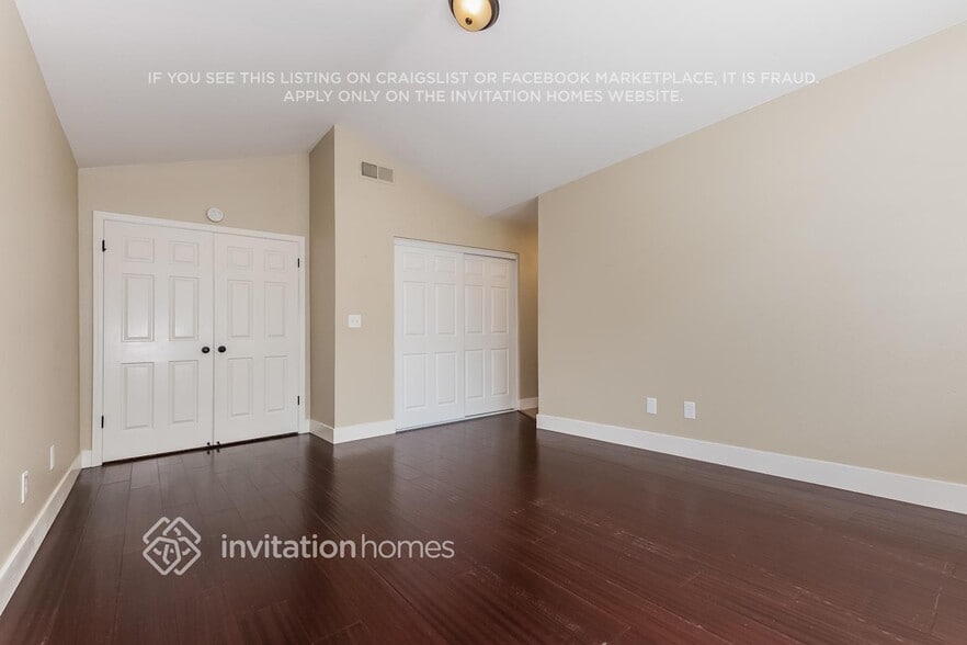 Building Photo - 8448 Bramble Bush Cir