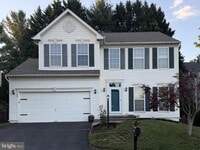 Building Photo - 929 N York Dr