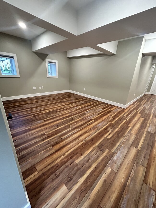 Building Photo - 2101 Orchard Rd