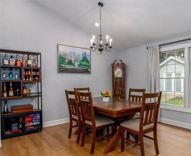 Building Photo - 7417 Shadowlake Dr