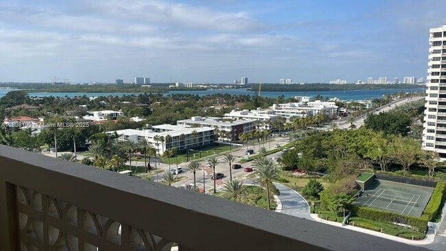 Building Photo - 10185 Collins Ave