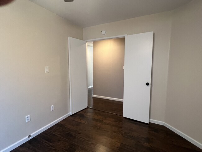 Building Photo - 3901 Starwood Ln