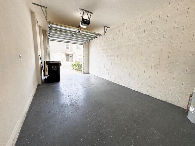 Building Photo - 1232 Yellow Finch Dr