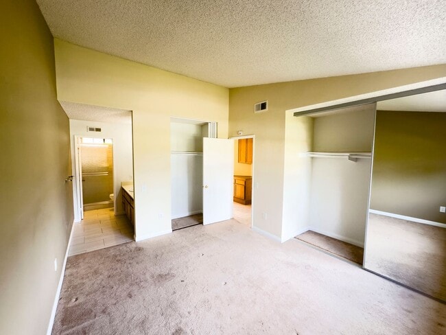 Building Photo - 3 Bedroom 2.5 Bath Home in Calavera Hills