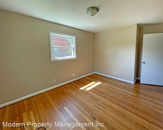 Building Photo - 3 br, 2 bath House - 398 Bradford Dr