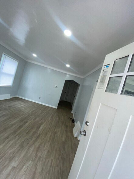 Building Photo - 8509 Penrod St