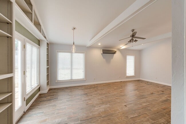 Building Photo - Remodeled 4BD/3BTH With a Single Car Garage Home Near Penn Square Mall and Classen Curve