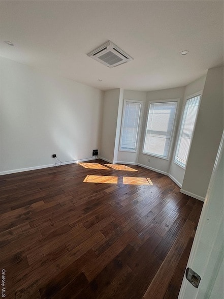 Building Photo - 88-36 77th St