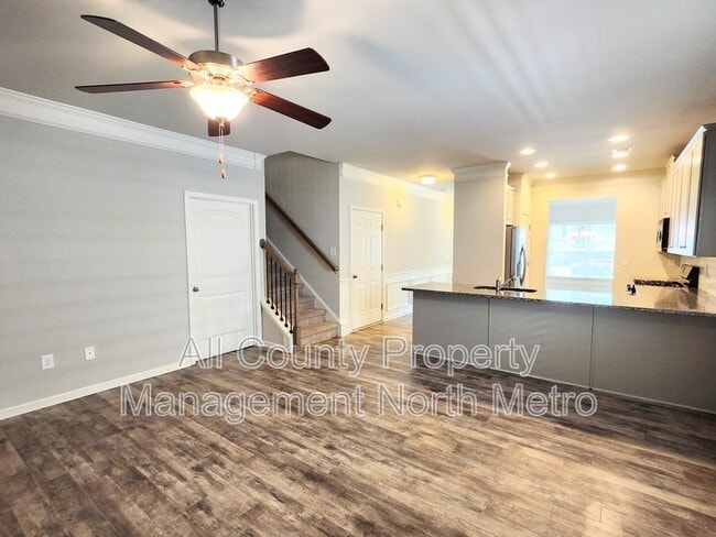 Building Photo - 123 Hickory Village Cir