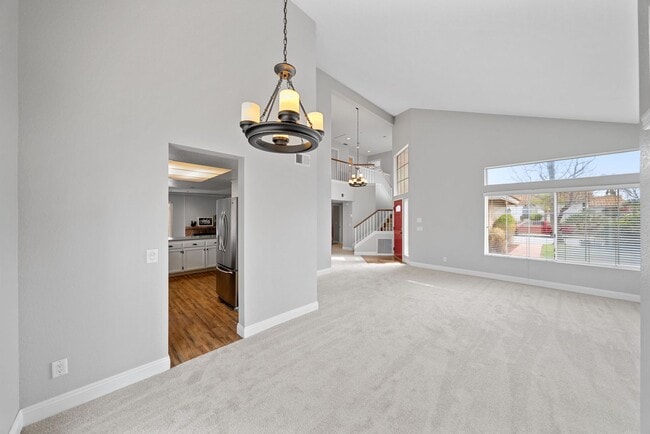 Building Photo - 40115 Starling St