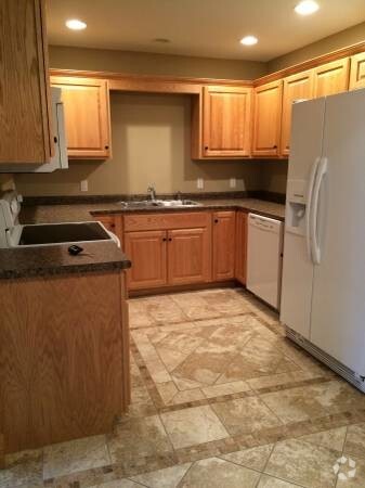 Kitchen - Cobblestone Circle Apartment 2 Bedroom, 1 ...