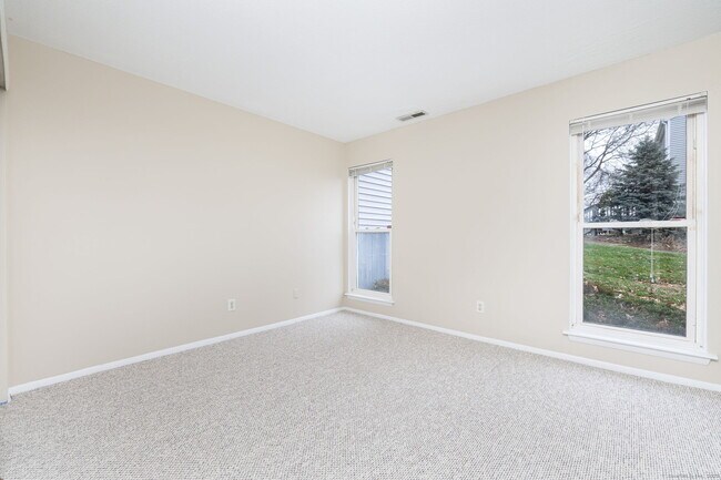 Building Photo - 16 Springdale Rd