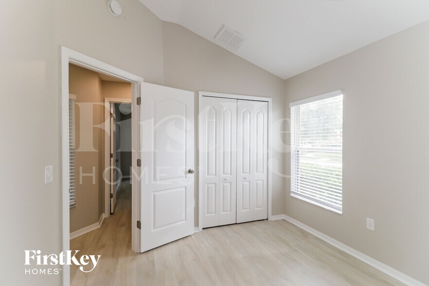 Building Photo - 18356 Cypress Bay Pkwy