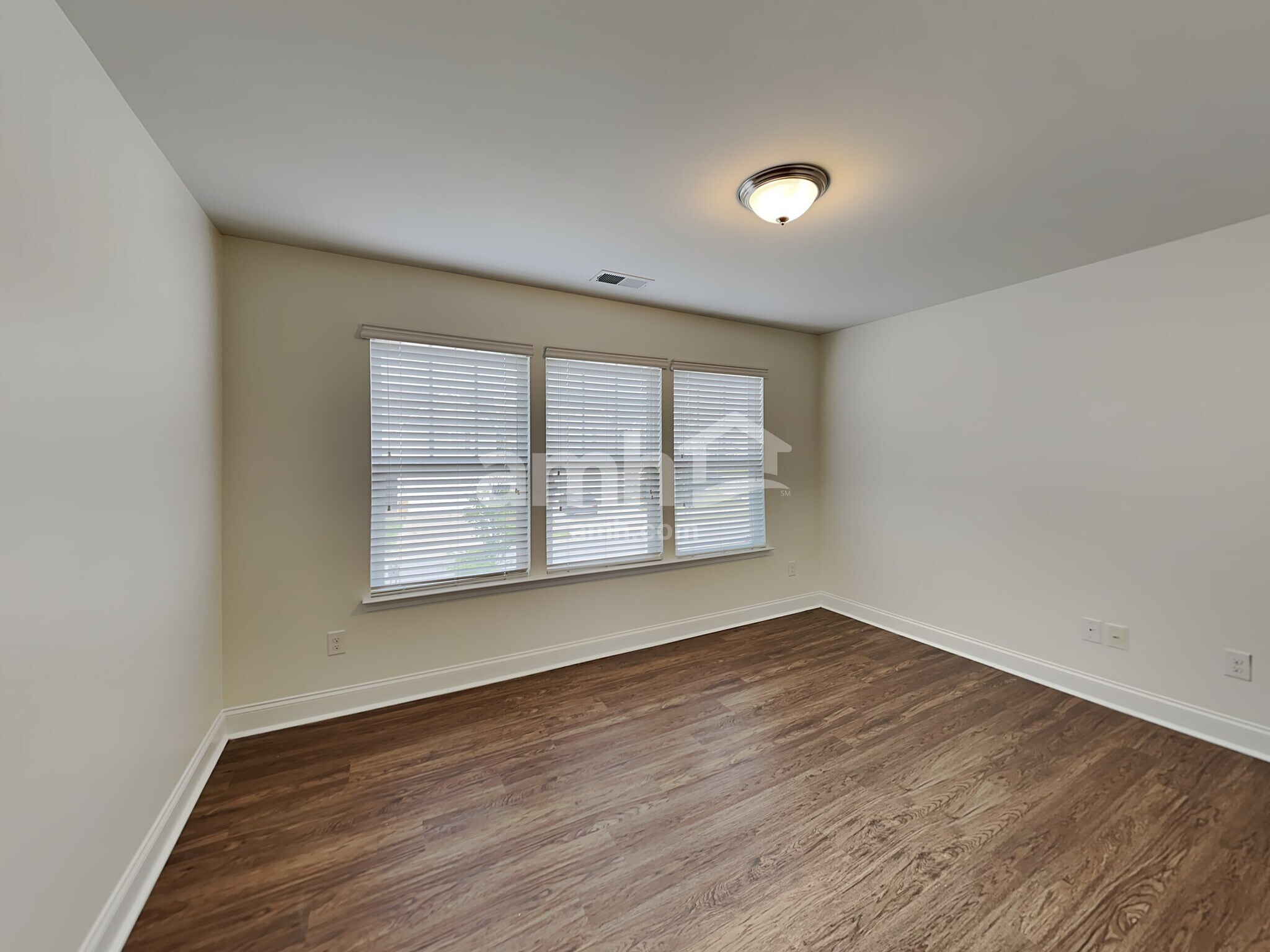 Building Photo - 1003 Forestway Ct