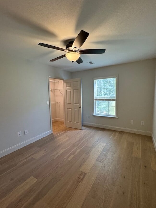Building Photo - Welcome to this Single-Story Living with 3...