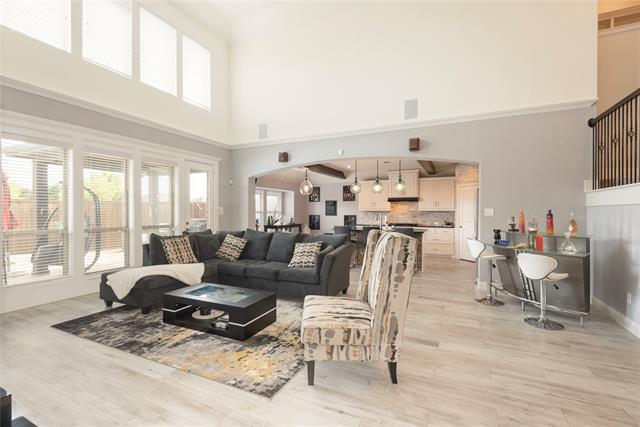 Building Photo - 2707 Elmwood Dr