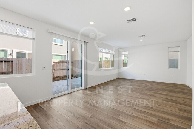 Building Photo - Modern Living at Its Finest: Brand New Twelve Bridges Home