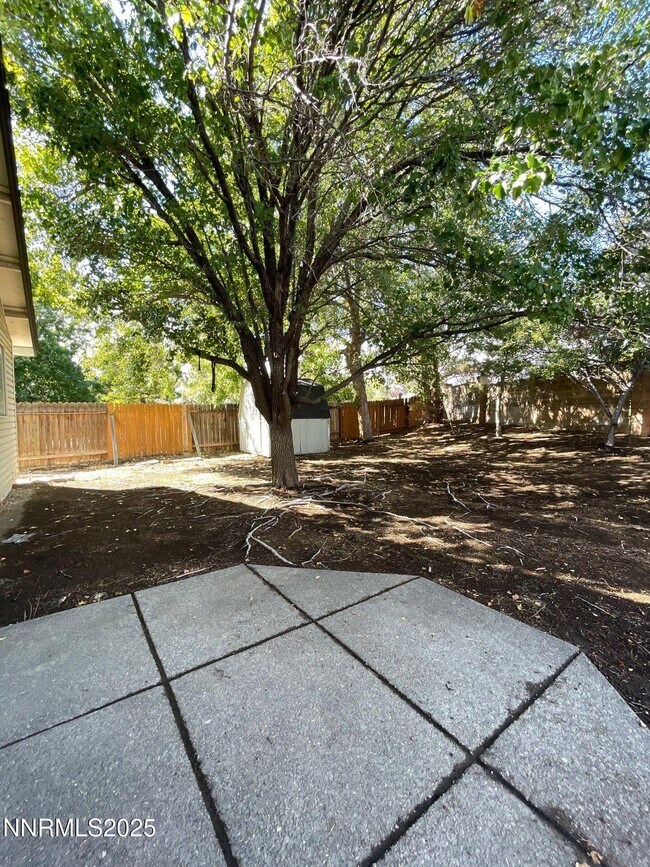 Building Photo - 1785 Shadow Park Dr