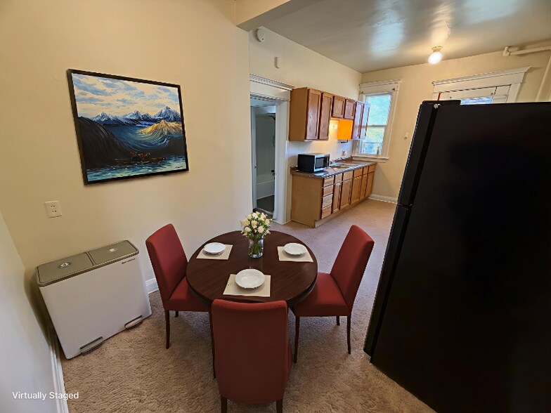 Building Photo - 336 College Ave