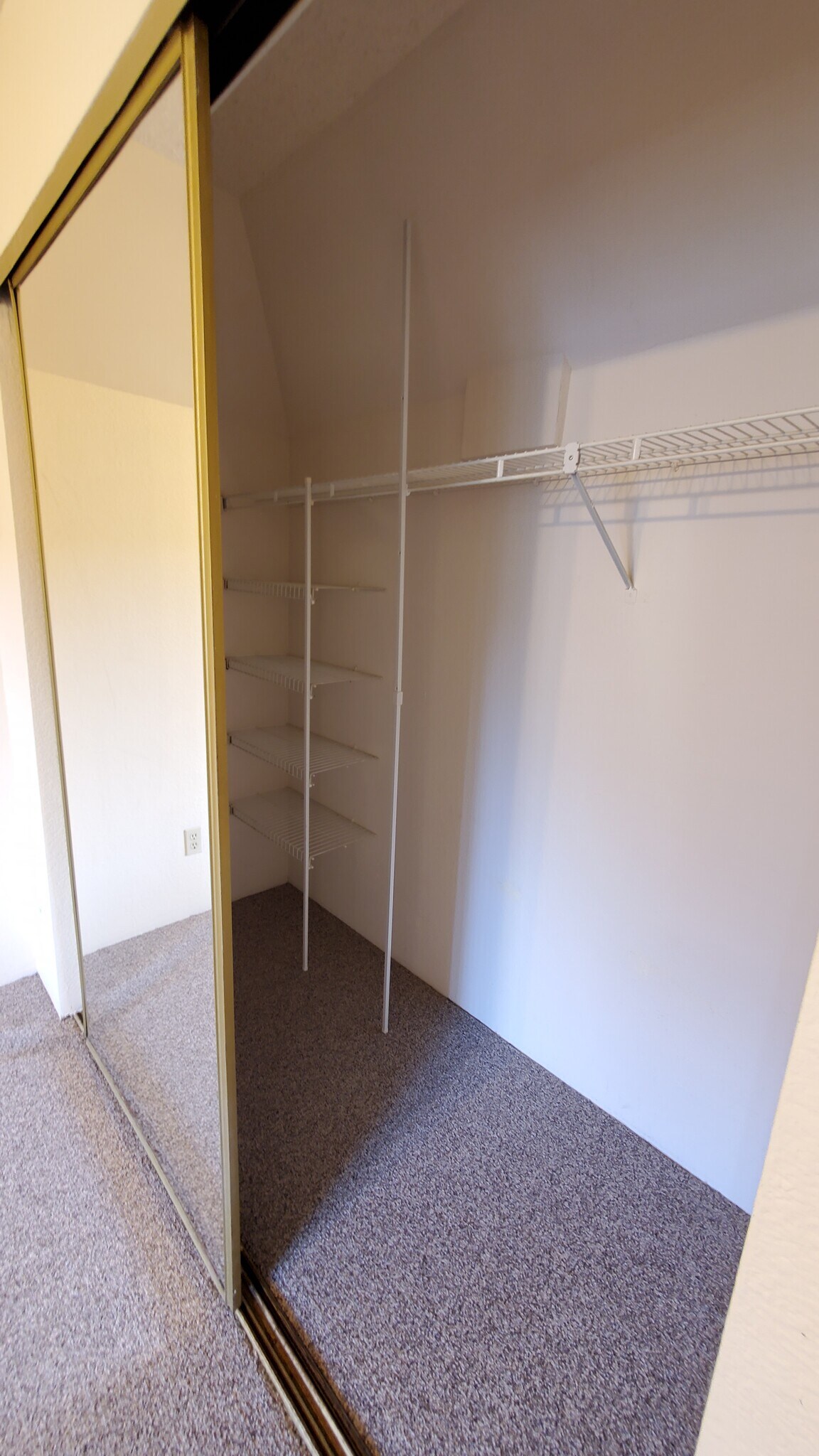 Building Photo - 3520 Lebon Dr