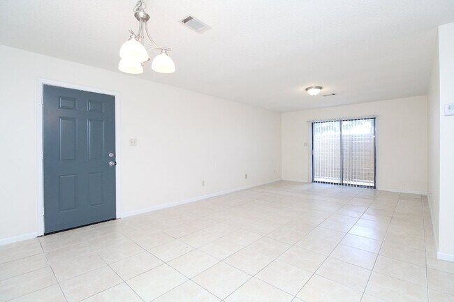 Building Photo - Charming 2 Bedroom Rental in Pace, FL with a Spacious Layout and Prime Location!