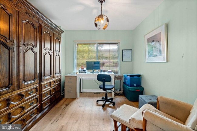 Building Photo - 2012 Swans Neck Way