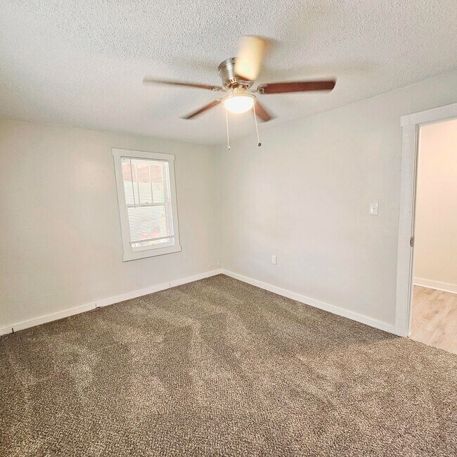 Building Photo - Fully Remodeled 2-Bed, 1-Bath Home in Old ...