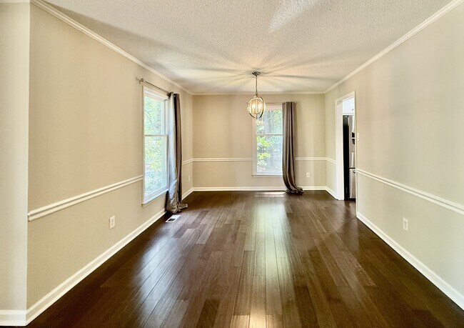 Building Photo - 3129 Marywood Dr