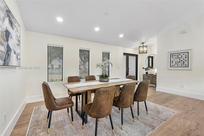 Building Photo - 3540 NE 28th Ave