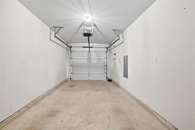 Building Photo - 2153 Colby Ln