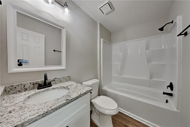 Building Photo - 3919 Valley Brook Rd