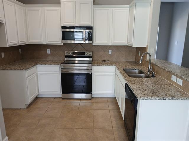 Building Photo - 920 Foxgrove Ln