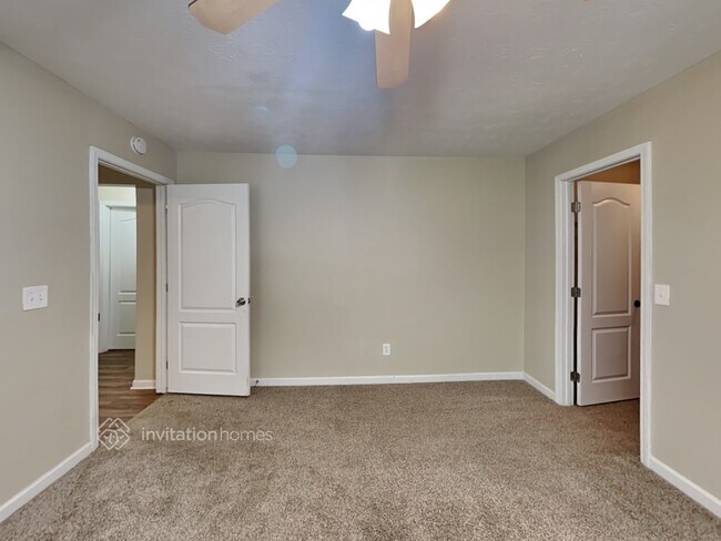 Building Photo - 125 Dianne Trail