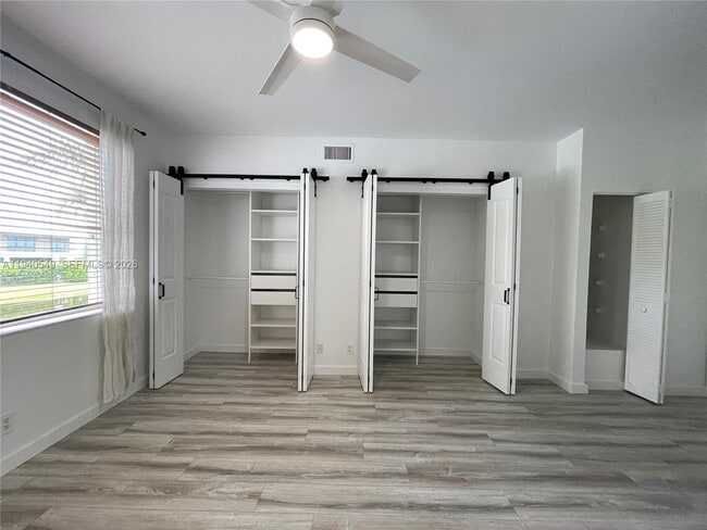 Building Photo - 207 Mallory Ct