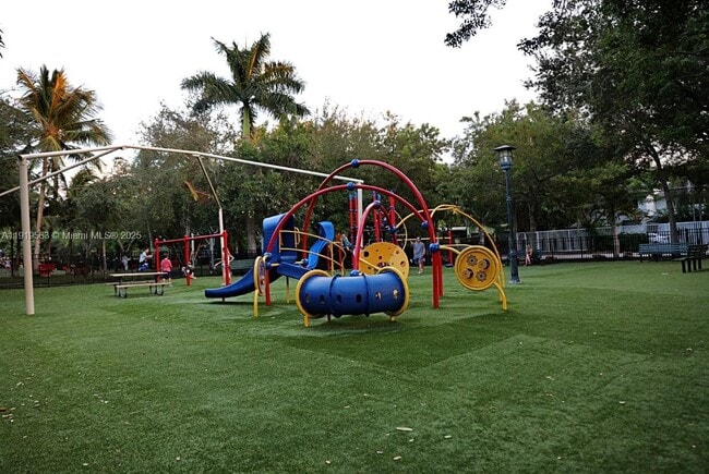 Building Photo - 3080 Allamanda St