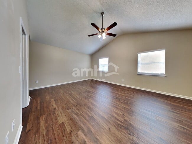 Building Photo - 259 Tall Pines Rd